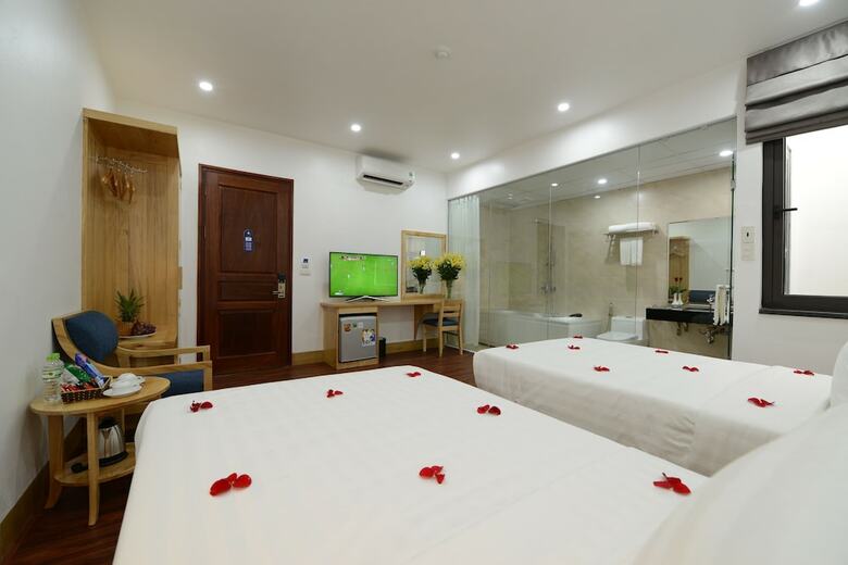 Blue Hanoi Inn City Hotel