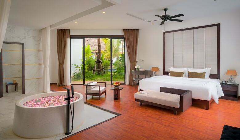 Hotel The Embassy Angkor Resort & Spa