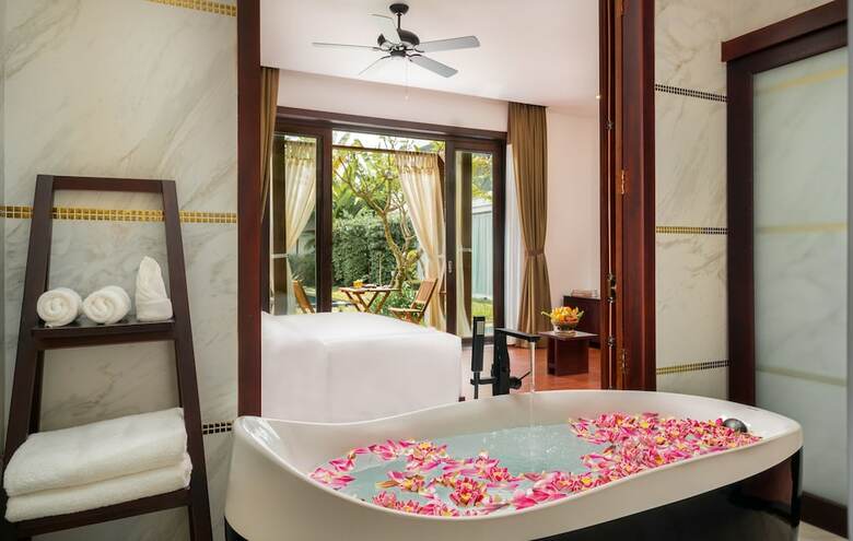 Hotel The Embassy Angkor Resort & Spa