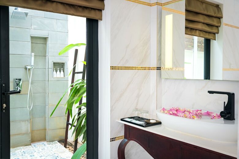 Hotel The Embassy Angkor Resort & Spa