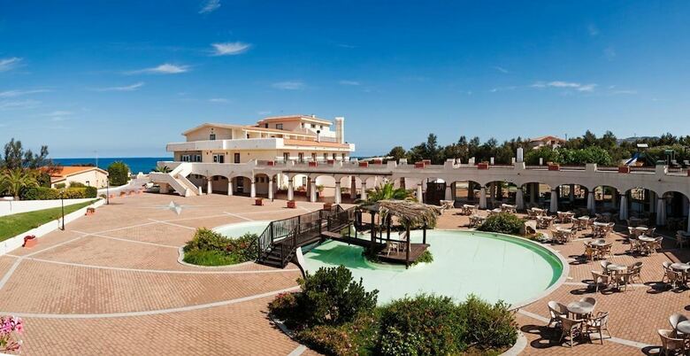 Posada Golfo Dell'asinara La Plage Noire Resort