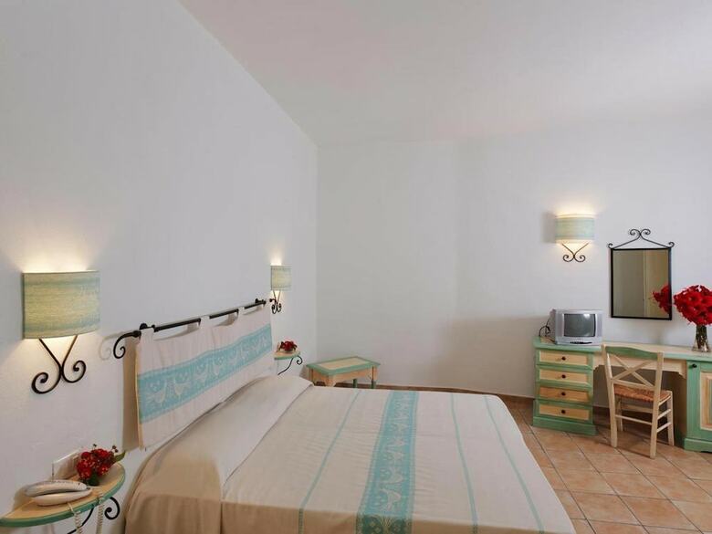 Posada Golfo Dell'asinara La Plage Noire Resort