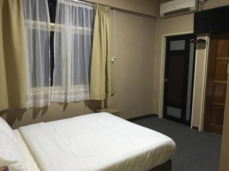 Hotel Spot On 89645 Ong's Court