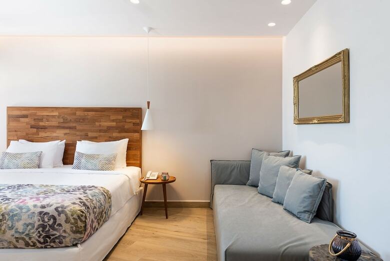 Hotel Avra Apartments Venetian Harbour