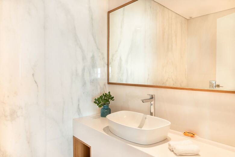 Hotel Avra Apartments Venetian Harbour