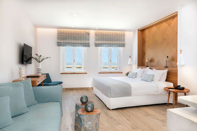 Hotel Avra Apartments Venetian Harbour