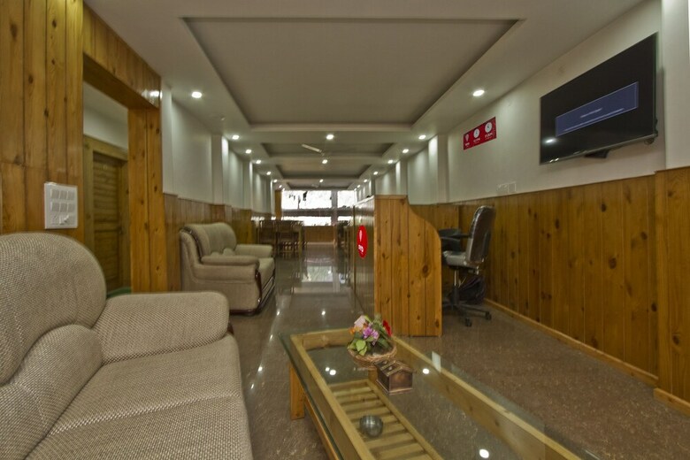Oyo 8455 Hotel Akash