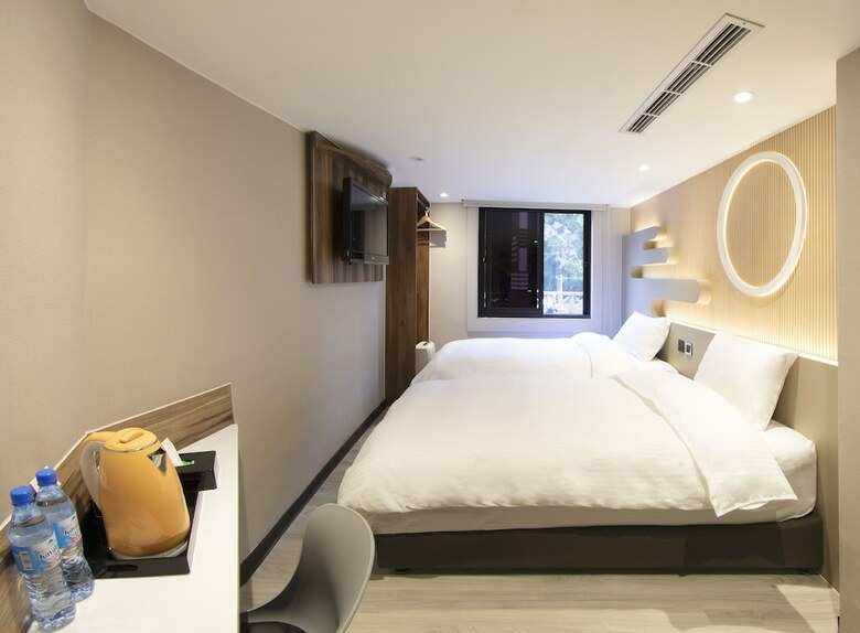 Alishan Shermuh Int' Tourist Hotel