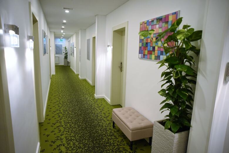Santiny Hotel & Restaurant