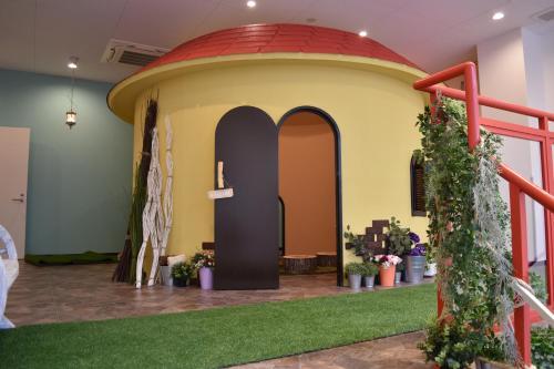 Hostal Hop Step Inn - Hostel