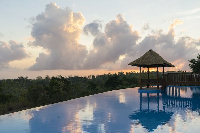 Semabu Hills Hotel Nusa Penida - Bali