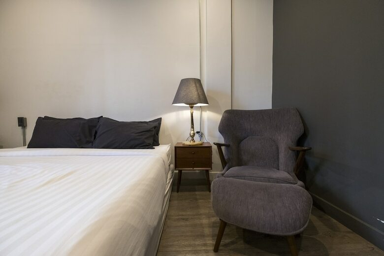 Iron32 Hotel