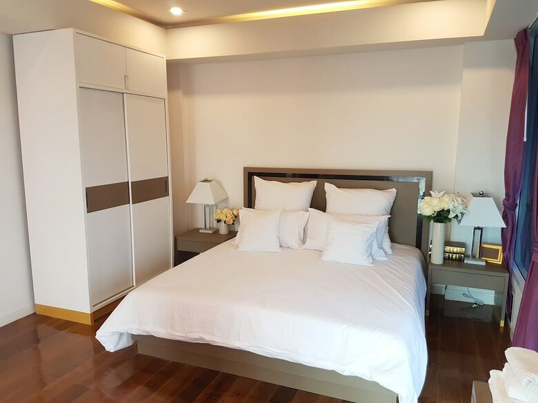 Hotel S.e.t Thanmongkol Residence