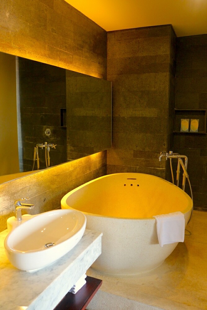 Suites By Watermark Hotel And Spa Bali