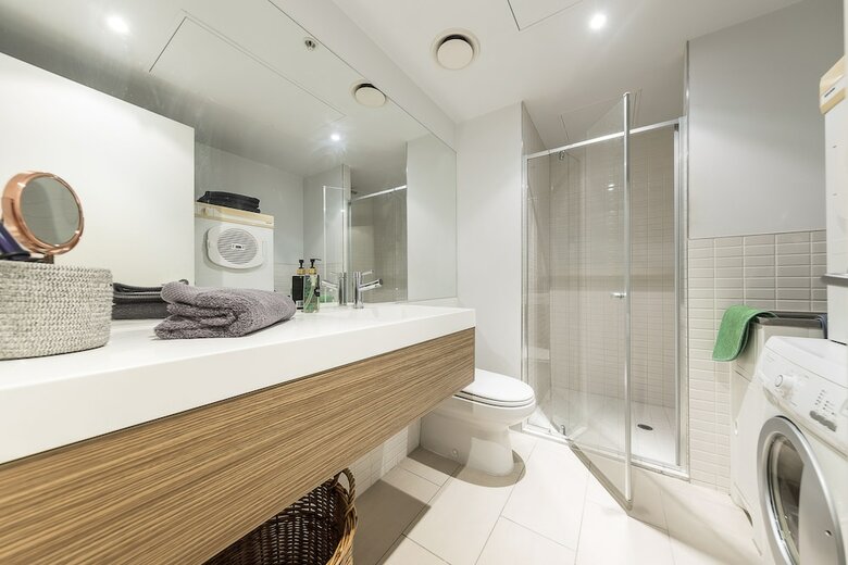 Luxury River Views Apartment
