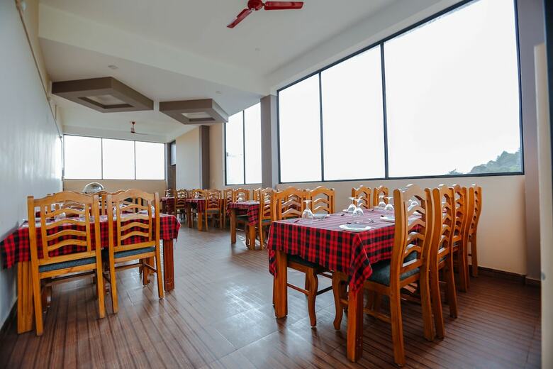 Hotel Oyo 7244 Diamond Hills Resort