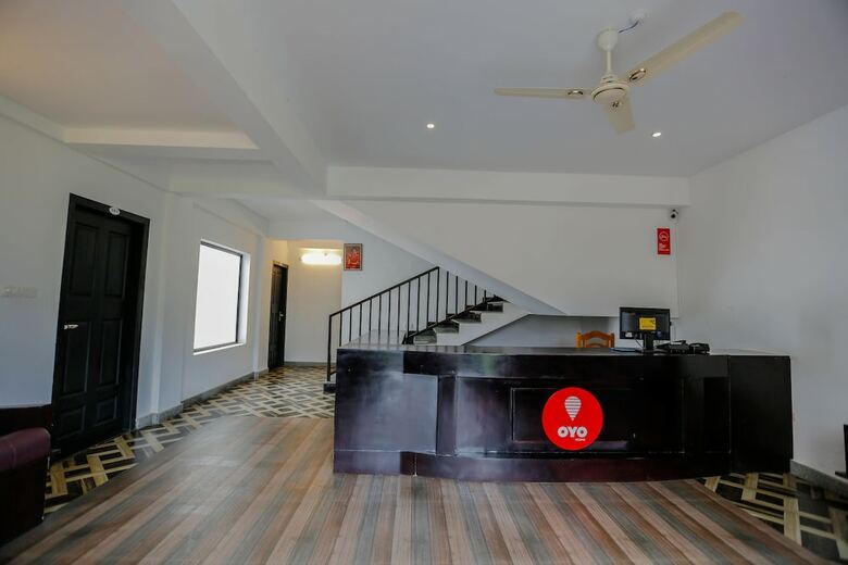 Hotel Oyo 7244 Diamond Hills Resort
