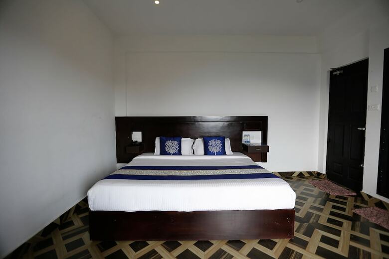Hotel Oyo 7244 Diamond Hills Resort