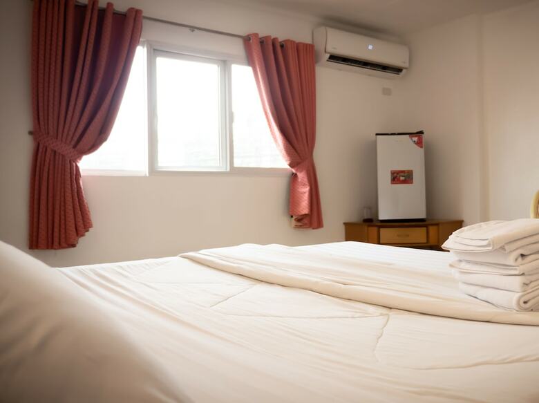 Clarkton Hotel