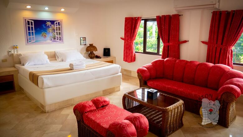 Clarkton Hotel