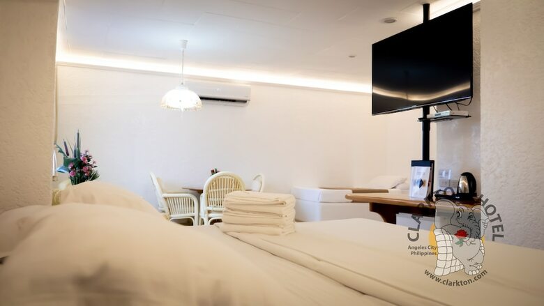 Clarkton Hotel