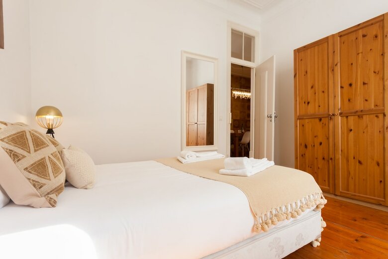 Tejo Vintage Three-bedroom Apartment - By Lu Holidays