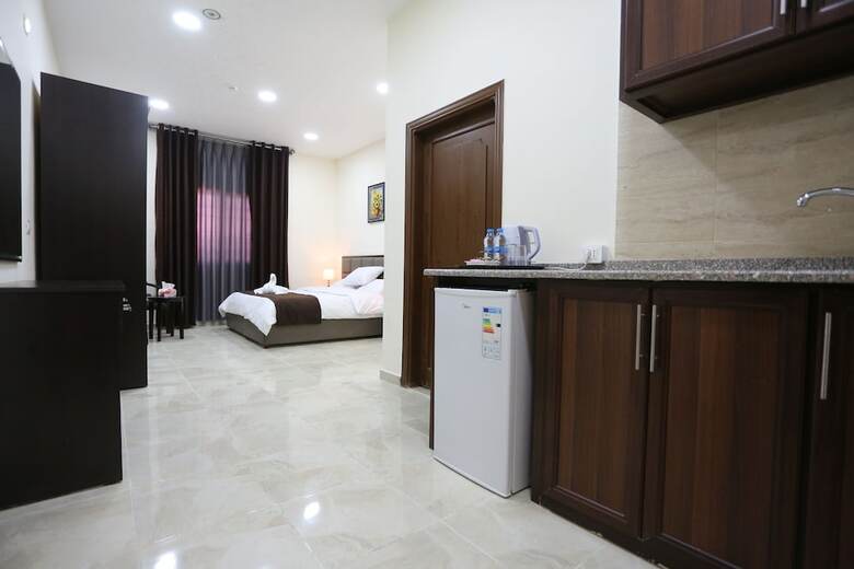 7boys Hotel