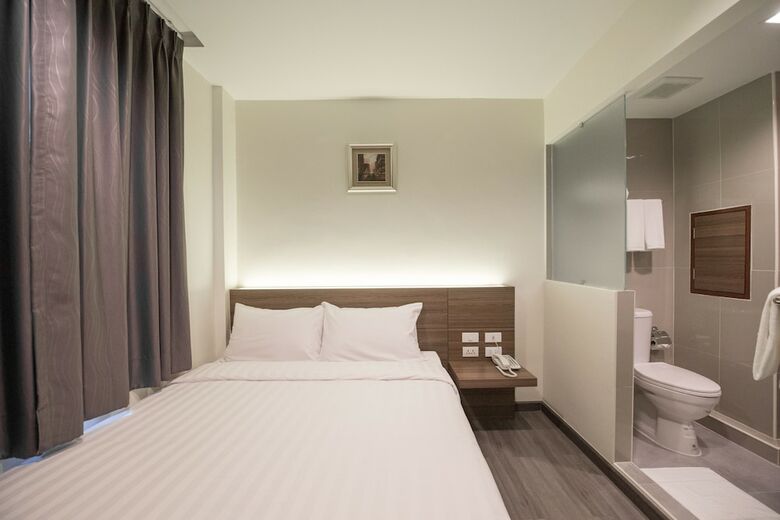 Sovereign Group Hotel @ Pratunam Bangkok