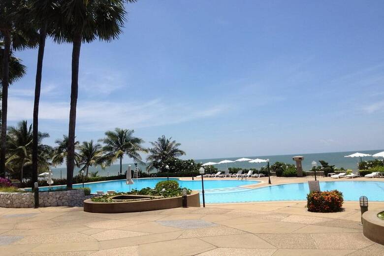 Apartamentos Issara At Cha-um Beach Club