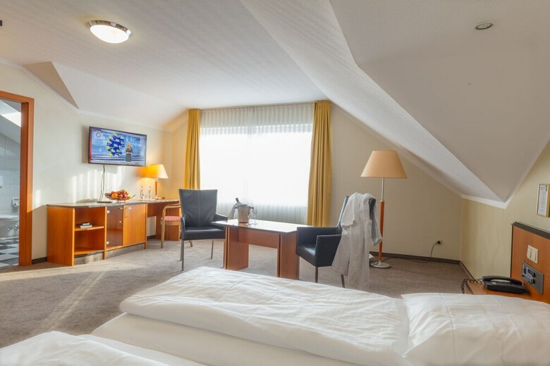 Sport- Und Tagungshotel De Poort