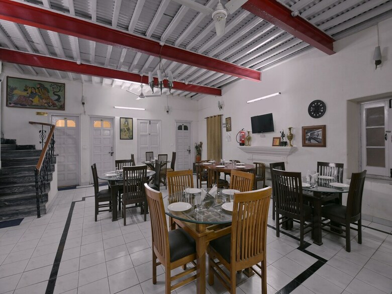 Hotel Oyo 5962 Home Stay Barlow Villa