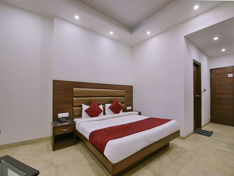 Hotel Oyo 5962 Home Stay Barlow Villa