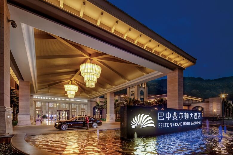 Felton Gloria Grand Hotel Bazhong