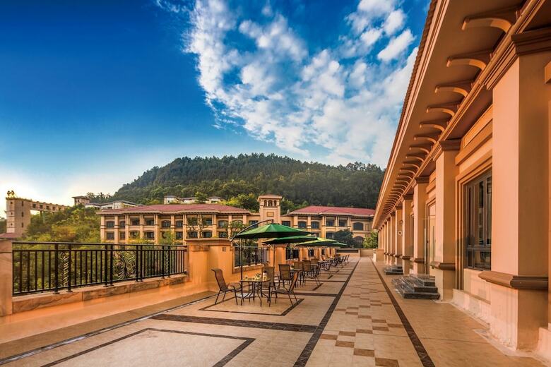 Felton Gloria Grand Hotel Bazhong