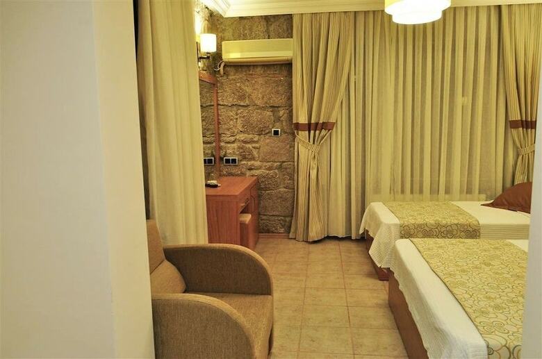 Assos Park Hotel