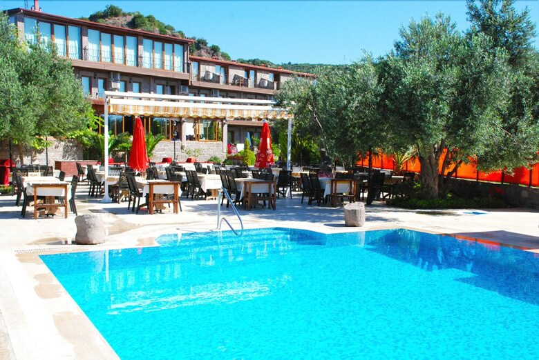 Assos Park Hotel