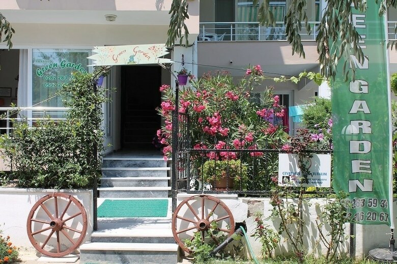 Apartamento Kumba? Green Garden Pansiyon