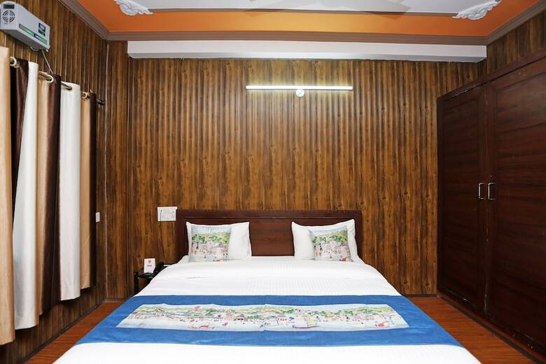 Hotel Oyo 9094 The Shivaay