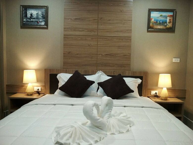 Hotel Little Bear Guesthouse And Restaurant
