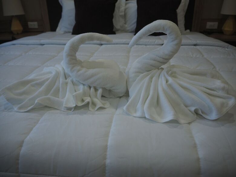 Hotel Little Bear Guesthouse And Restaurant