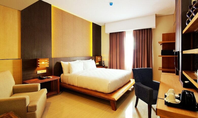 Hotel The Sya Regency Palu By Soasia