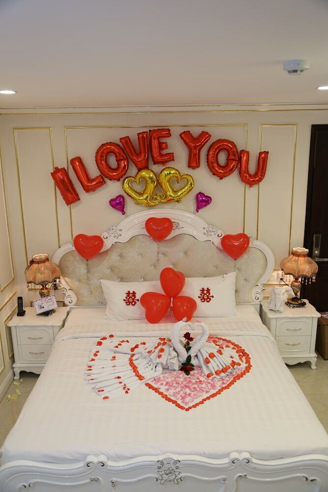 Tuyet Son Hotel