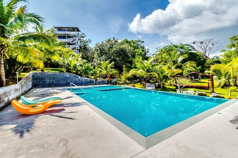 Hotel Chalong Hill Tropical Garden Homes
