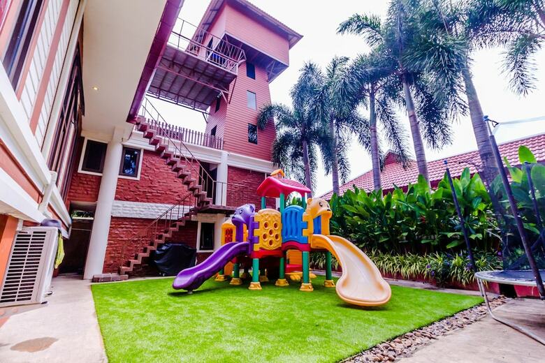 Hotel Serene Boutique Garden Resorts