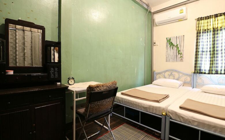 Hostal Nivas Siam Hostel
