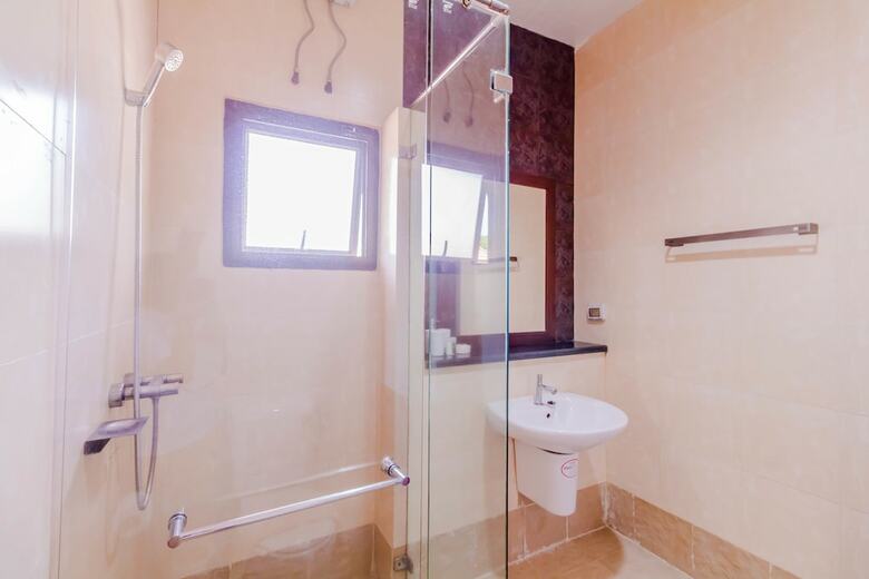 3 Bedrooms Pool Villa Walk To Patong