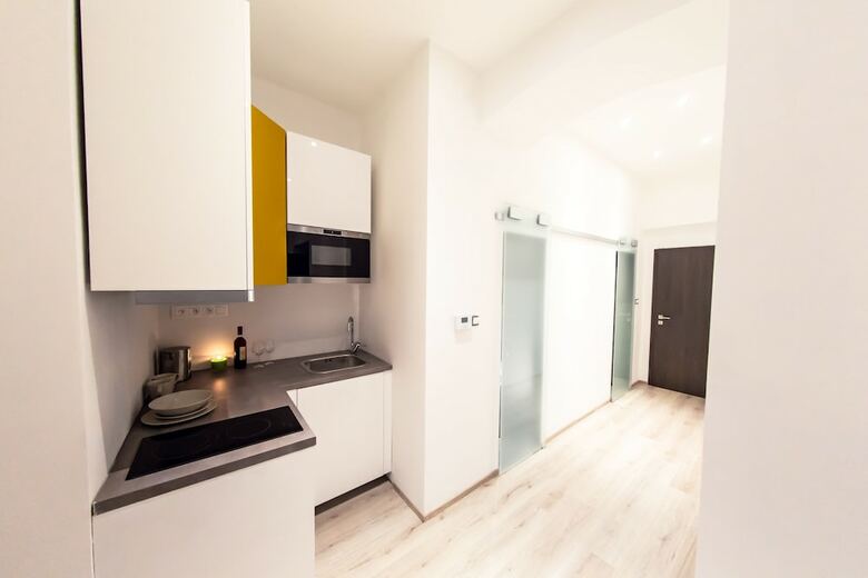 Freedom Rooms And Apartments