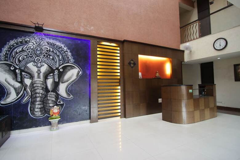 Hotel Mint Milestone Suites