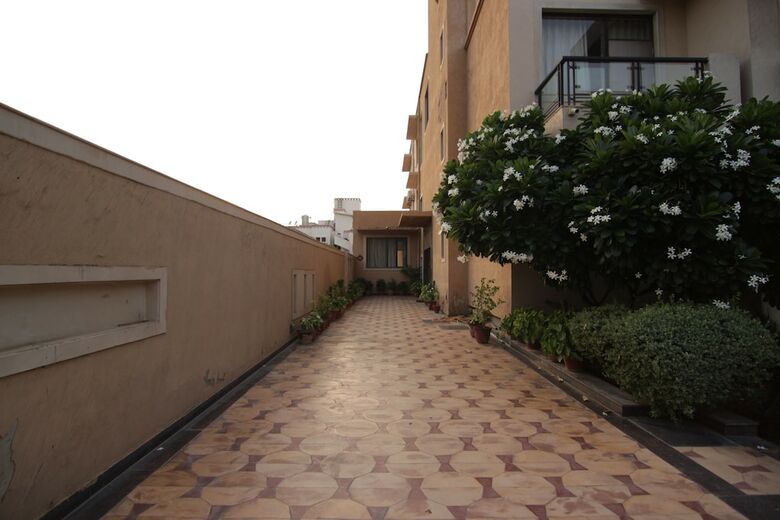 Hotel Mint Milestone Suites