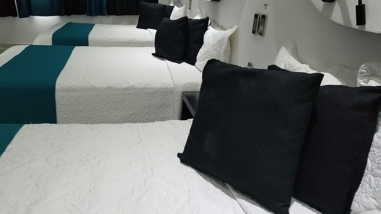 Hotel Dluxe & Suites